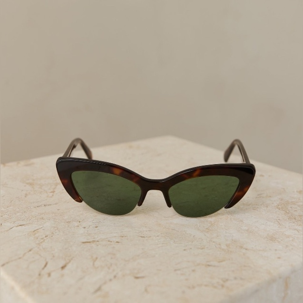 Banbe Ambrosio Black Cat-Eye Sunglasses